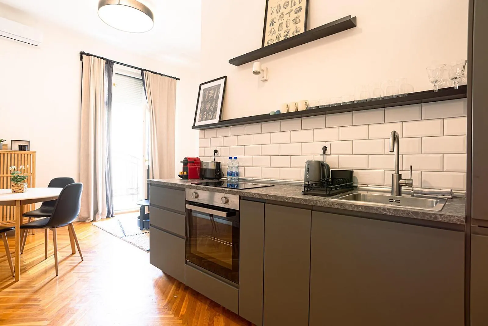 Tas Vas - Charming Apartments In Budapest